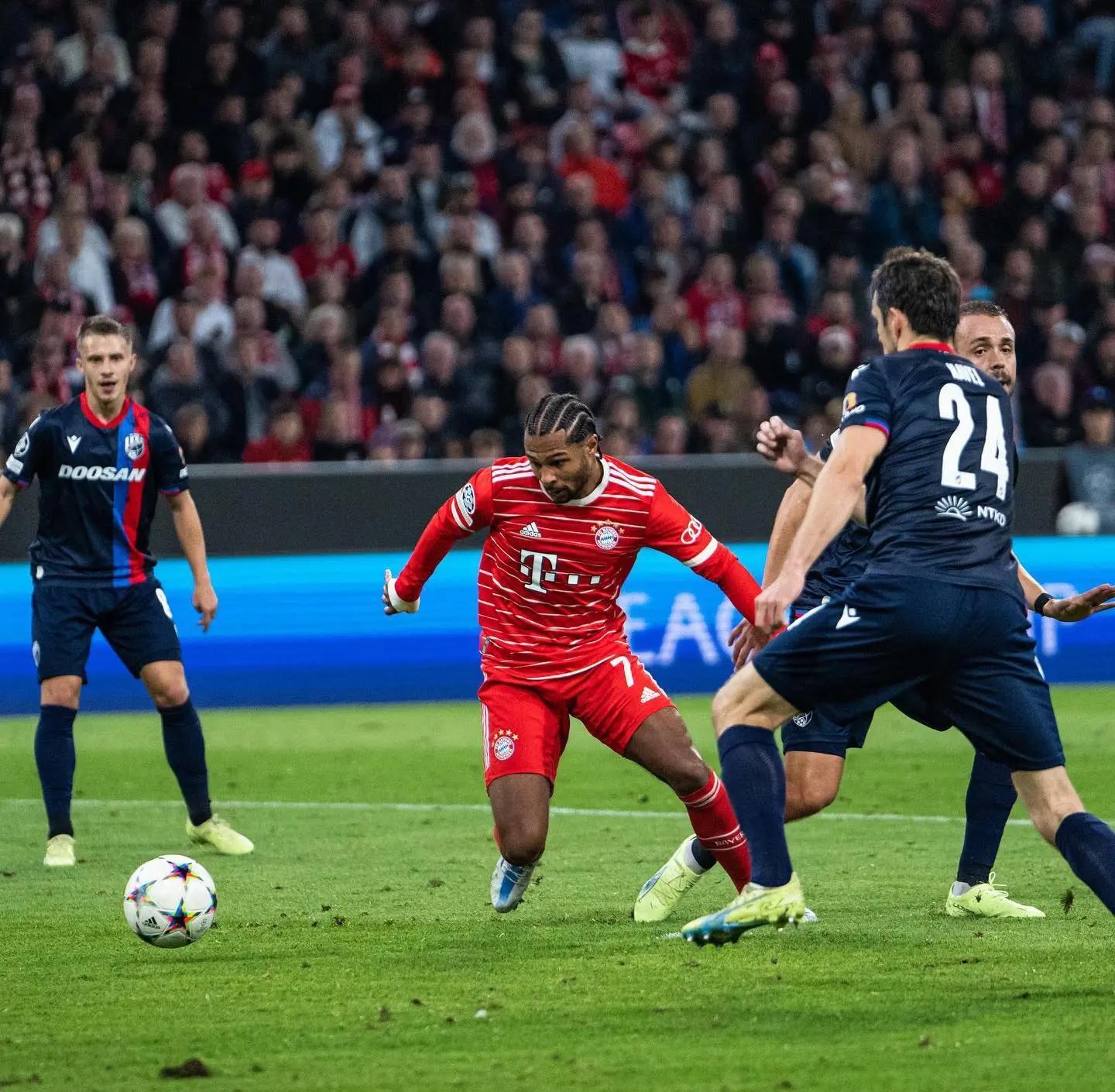 拜仁慕尼黑大比分胜利,主场气势如虹 拜仁慕尼黑大比分胜利,主场气势如虹