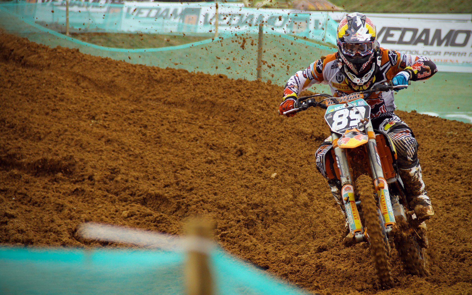 世俱杯2025-足球盛宴，劳塔罗巨星光芒闪耀，西班牙力克尼日利亚展现实力