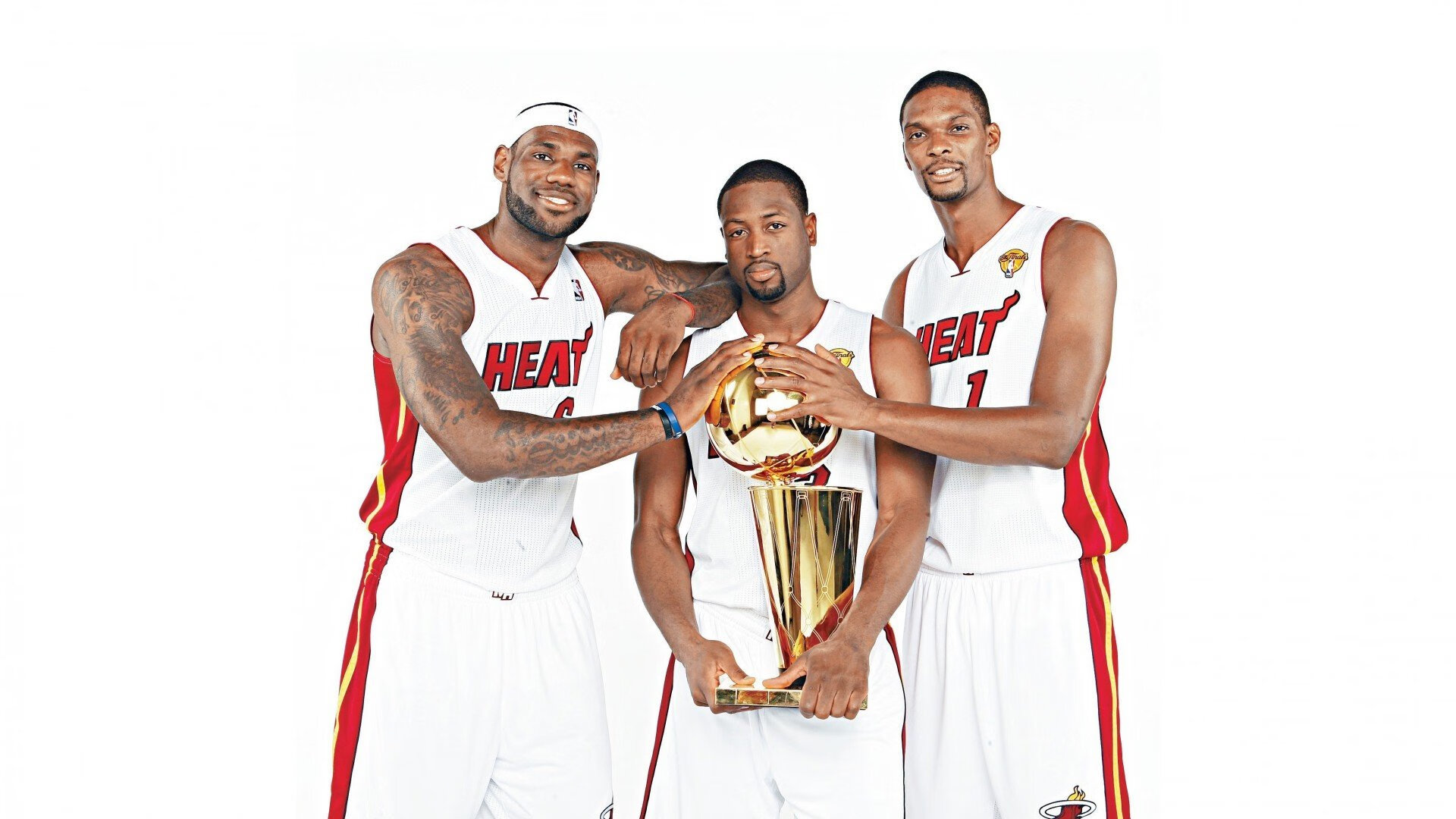 当保罗在时空裂缝中连续得分,量子纠缠下的鹈鹕血拼辽宁队